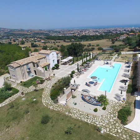 Villa Sant'Angelo Alba Adriatica Bagian luar foto